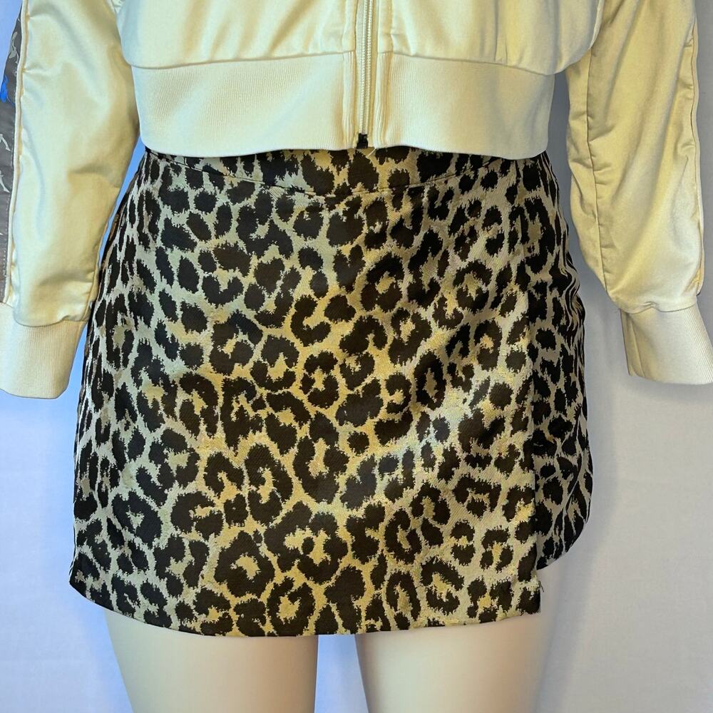 H&M Leopard Print Skort Womens 26” Waist Mini Animal Print Wrap Skirt Shorts